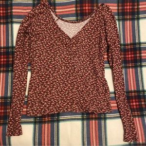 Maroon floral v neck long sleeve